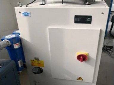 Máy cắt laser fiber loại khép kín
