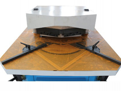 Máy cắt góc thủy lực, góc cố định kết hợp đột lỗ