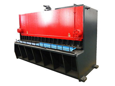 Máy cắt tôn thủy lực Guillotine