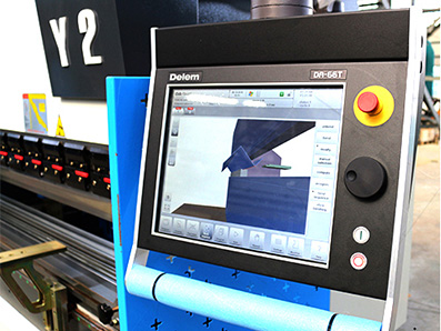 Máy chấn servo điện-thủy lực CNC kết hợp bộ điều khiển DELEM DA66T