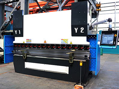 Máy chấn servo điện-thủy lực CNC kết hợp bộ điều khiển DELEM DA66T