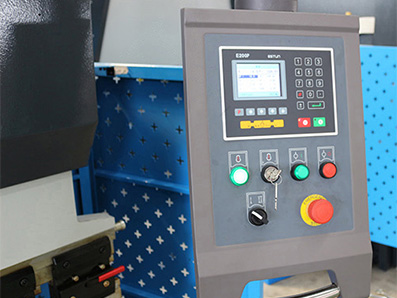 Máy chấn thủy lực kết hợp bộ điều khiển E200P