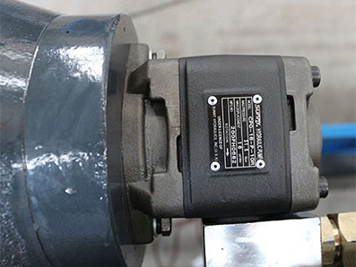 Máy chấn thủy lực kết hợp bộ điều khiển E21