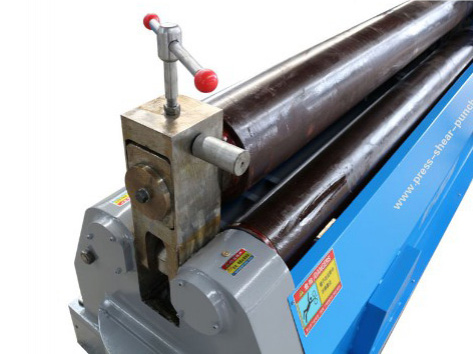 Máy lốc tôn thủy lực 3 trục