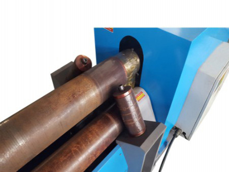 Máy lốc tôn thủy lực 3 trục