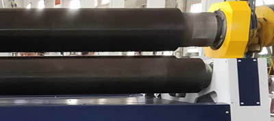 Máy lốc tôn thủy lực 4 trục
