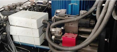 Máy lốc tôn thủy lực 4 trục