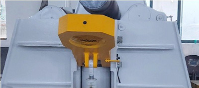 Máy lốc tôn thủy lực 4 trục