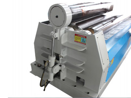 Máy lốc tôn thủy lực 4 trục