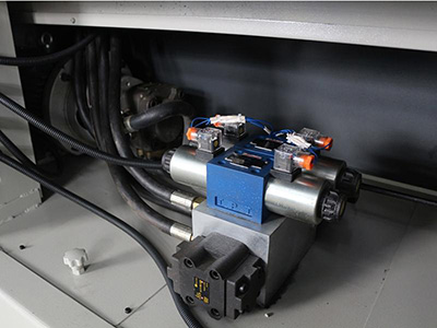 Máy cắt đột thủy lực liên hợp, dòng Q45Y