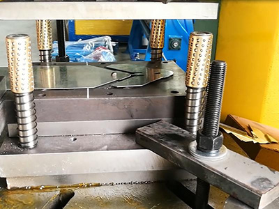 Máy đột dập cơ khí JB23