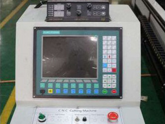 Máy cắt plasma CNC