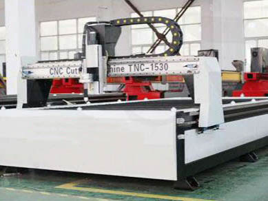 Máy cắt plasma CNC
