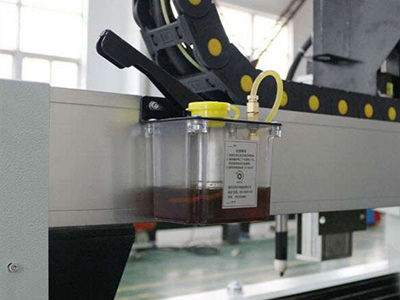 Máy cắt plasma CNC